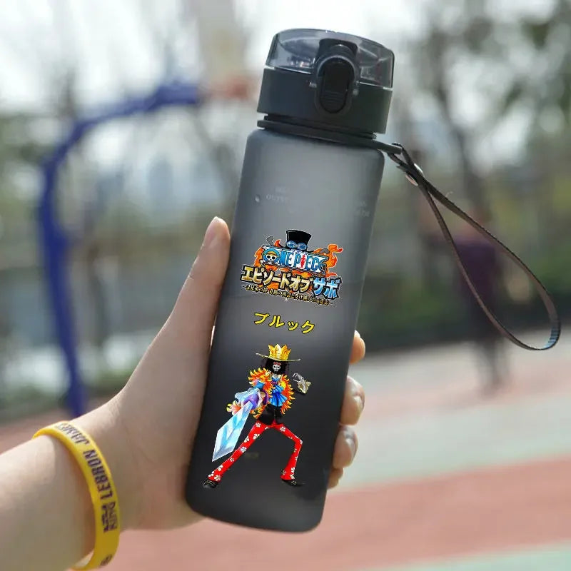 ONE PIECE Luffy Cartoon Water Bottle 560ml High Capacity Anime Pattern Plastic Drinking Cup Portable Sports Water Bottle Boy New